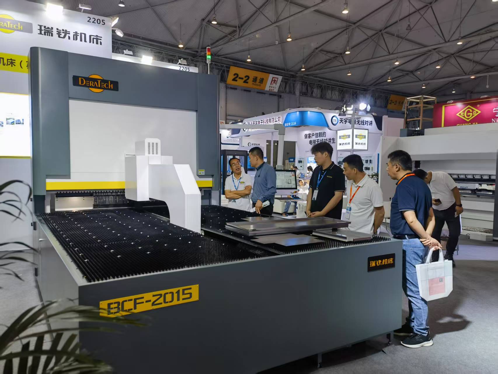 智造赋能，向“新”而行 | 瑞铁机床2025成都国际电梯展圆满收官